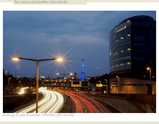 My Berlin Photos Berlin at NIGHT Schnalle highway